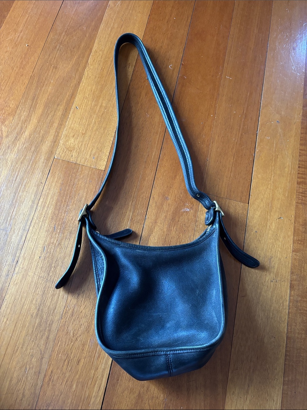 Vintage Coach bag Janice black Crossbody 9950